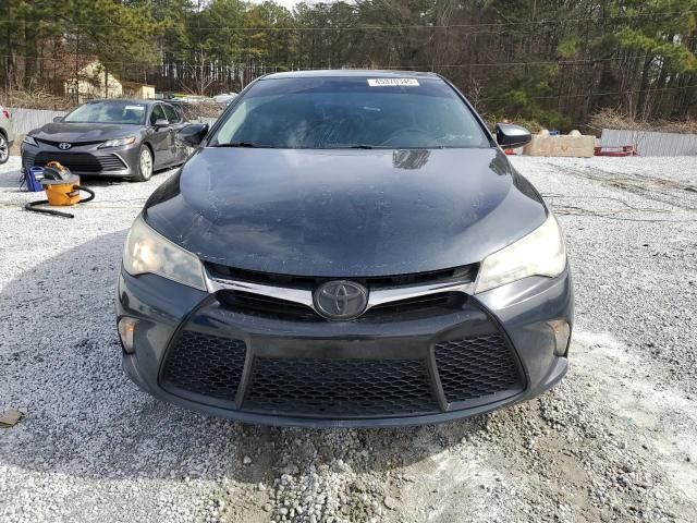 2015 Toyota Camry Hybrid