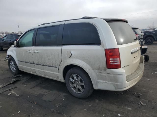 2010 Chrysler Town & Country Touring