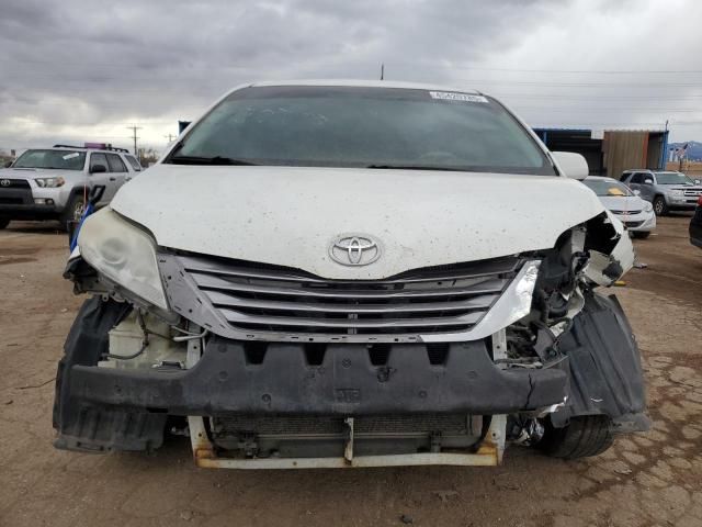 2012 Toyota Sienna LE