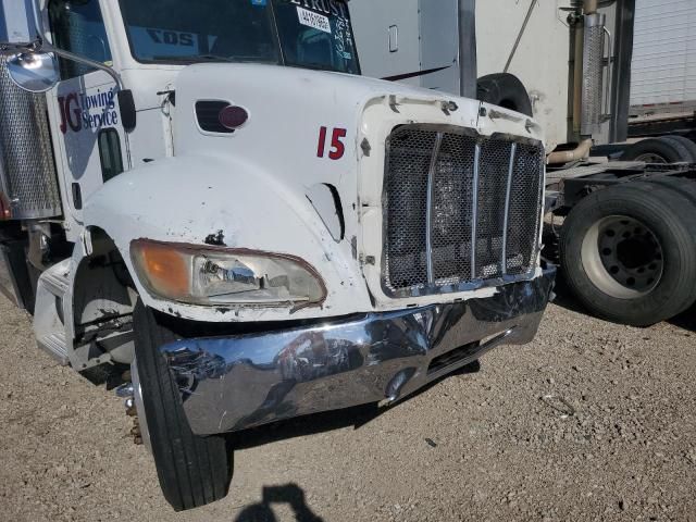 2007 Peterbilt 330