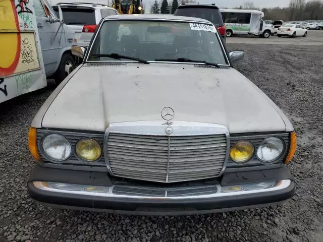 1981 Mercedes-Benz 240 D