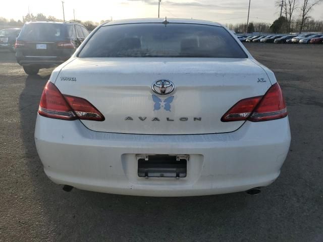 2005 Toyota Avalon XL