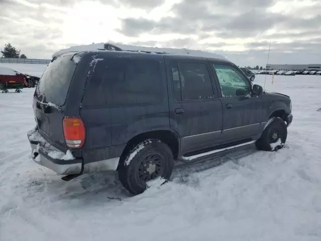 2000 Ford Explorer XLT