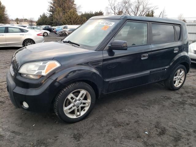 2010 KIA Soul +