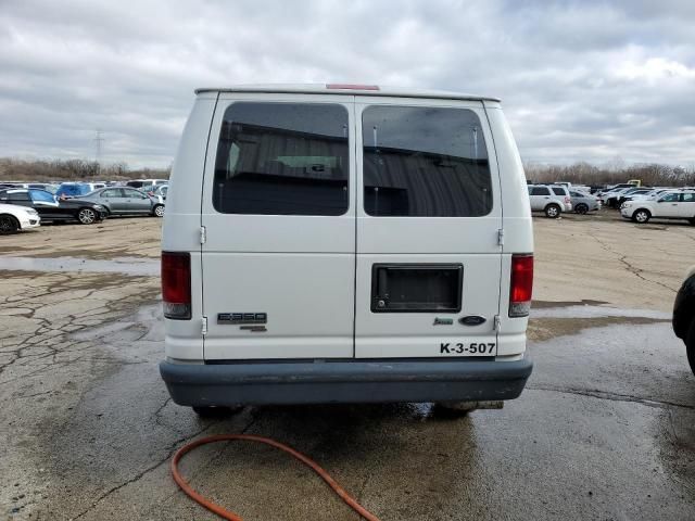 2014 Ford Econoline E350 Super Duty Wagon