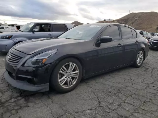 2015 Infiniti Q40