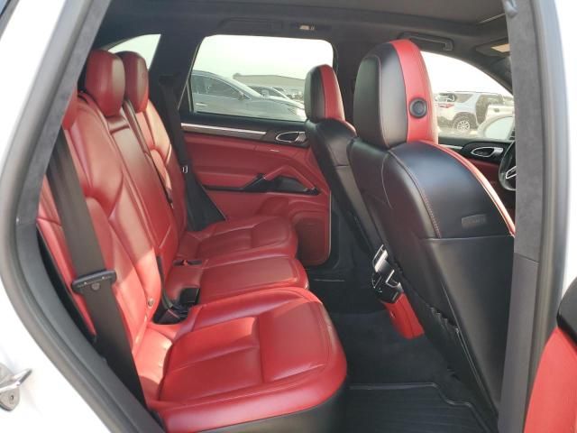 2017 Porsche Cayenne GTS