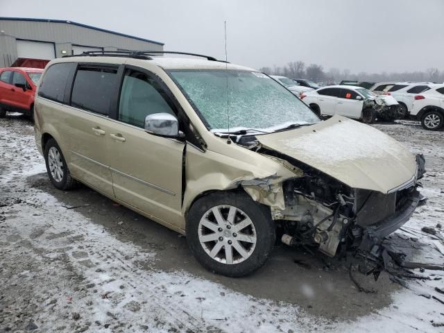 2010 Chrysler Town & Country Touring Plus