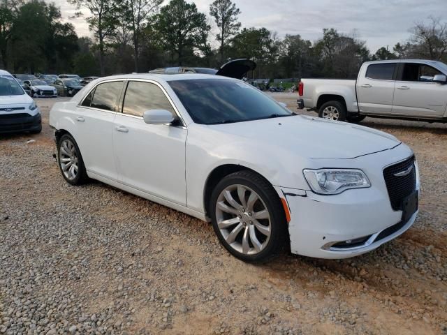 2018 Chrysler 300 Touring