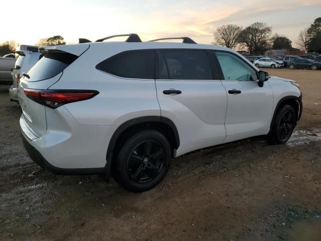 2023 Toyota Highlander L