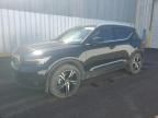 2025 Volvo XC40 Core