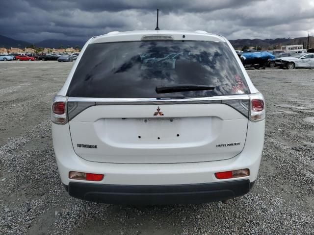 2014 Mitsubishi Outlander SE