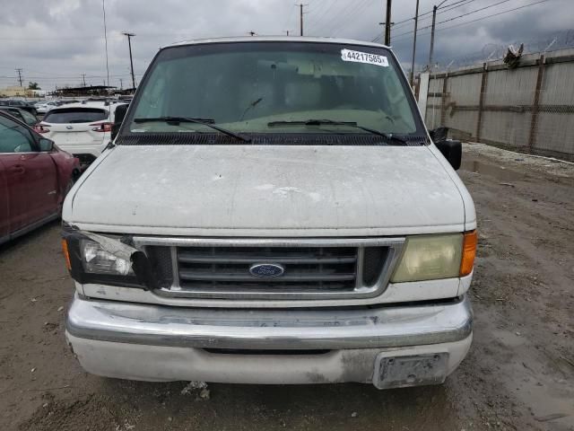 2004 Ford Econoline E150 Wagon