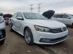 2016 Volkswagen Passat SEL