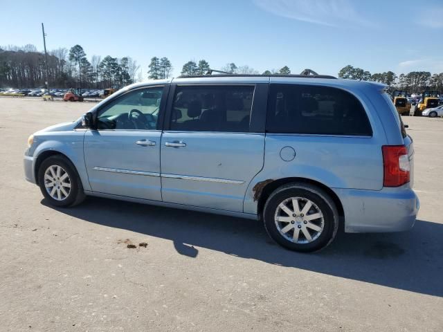 2012 Chrysler Town & Country Touring L