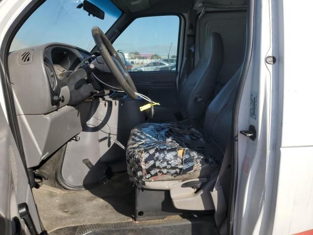 2002 Ford Econoline E150 Van