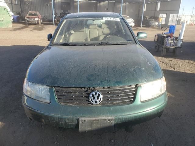 2000 Volkswagen Passat GLX 4MOTION