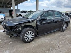 Carros salvage sin ofertas aún a la venta en subasta: 2022 Toyota Camry LE