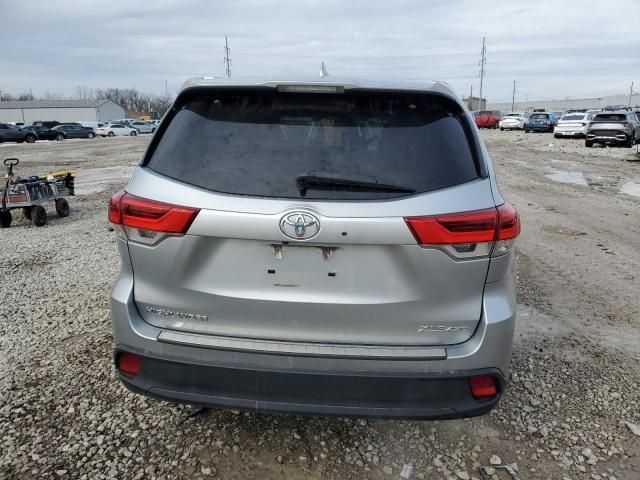 2017 Toyota Highlander SE