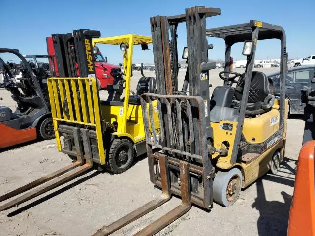 2019 Caterpillar Forklift