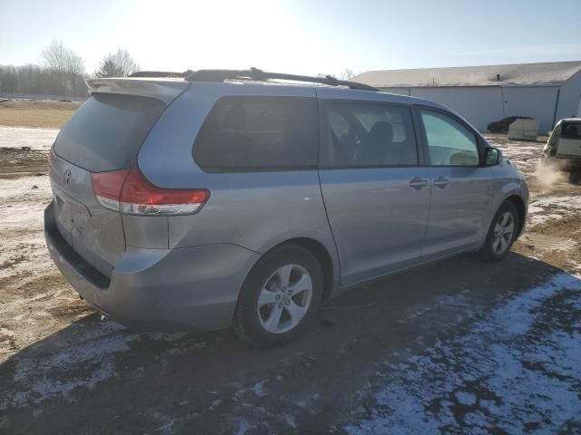 2011 Toyota Sienna LE