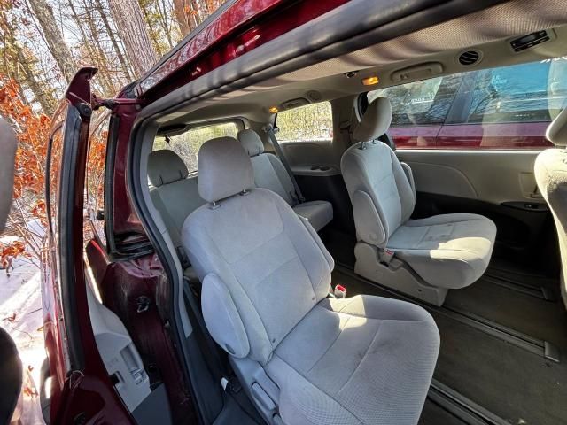 2016 Toyota Sienna