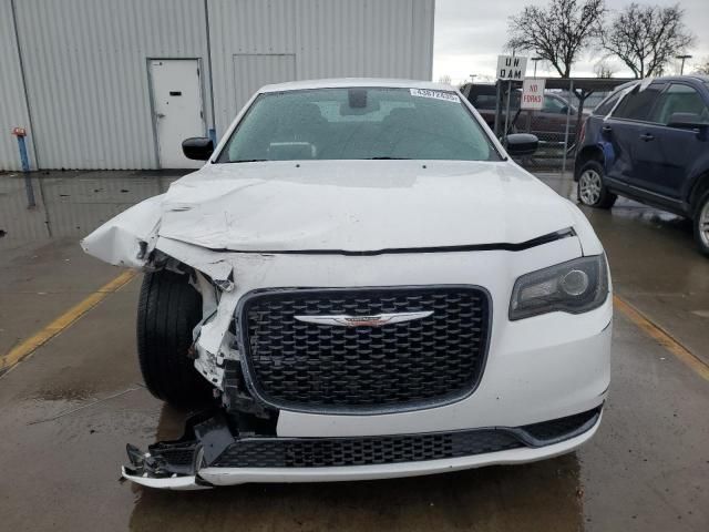 2019 Chrysler 300 Touring