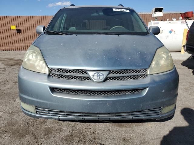 2004 Toyota Sienna XLE