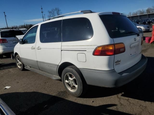 2000 Toyota Sienna LE