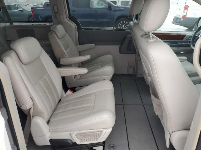 2009 Chrysler Town & Country Touring