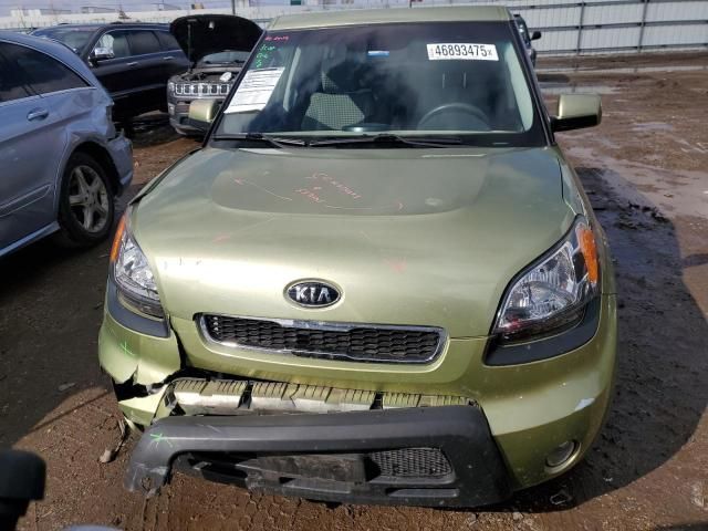 2010 KIA Soul +