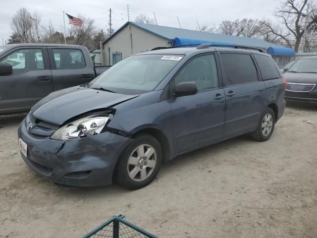 2010 Toyota Sienna CE