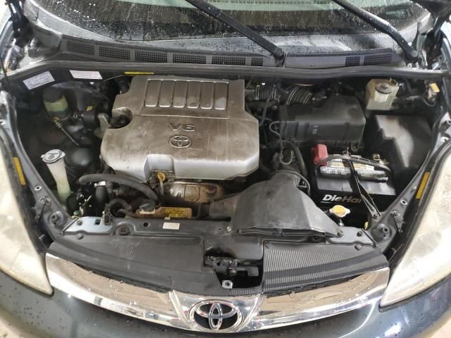 2007 Toyota Sienna XLE