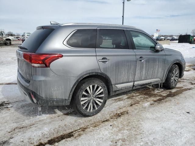 2020 Mitsubishi Outlander SE