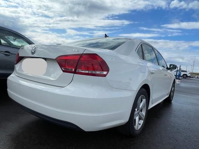 2015 Volkswagen Passat S