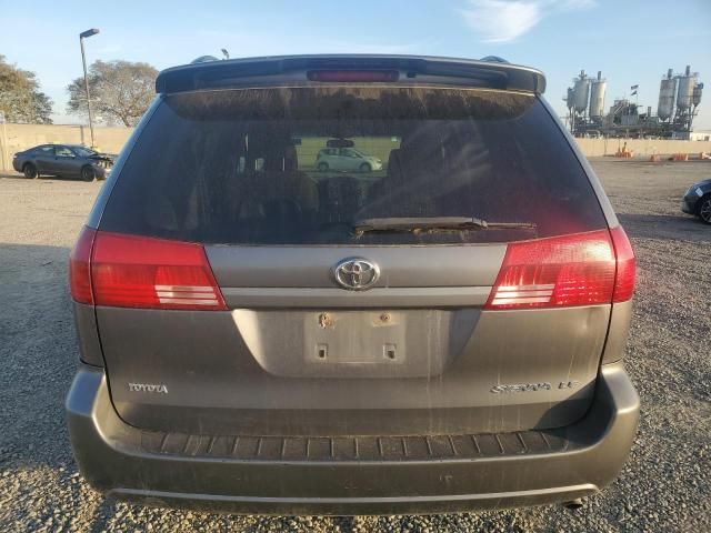 2005 Toyota Sienna CE