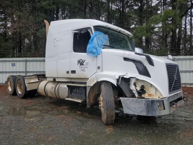 2013 Volvo VN VNL