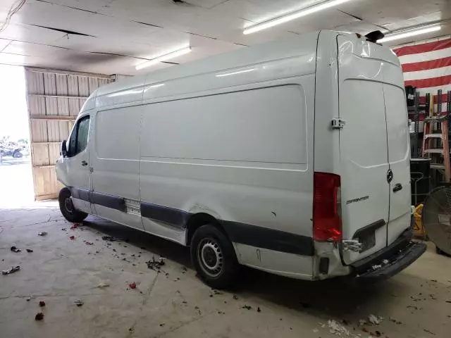 2022 Mercedes-Benz Sprinter 2500