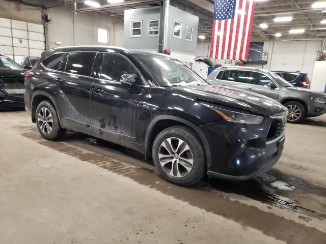 2021 Toyota Highlander XLE