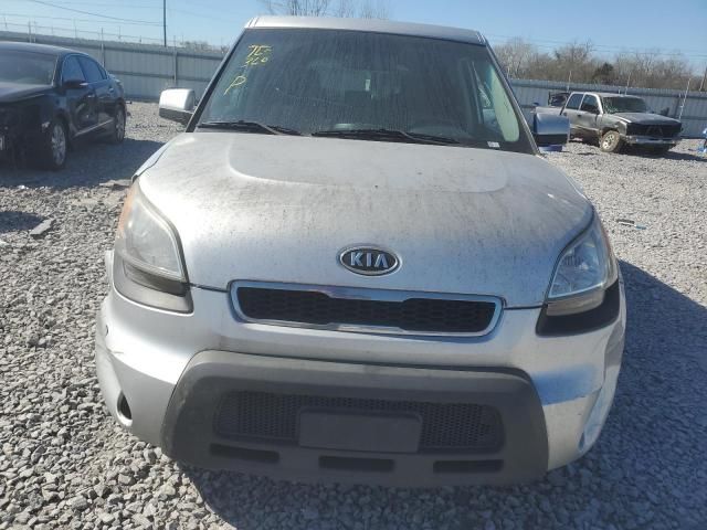 2010 KIA Soul +