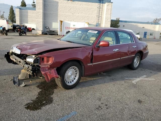 1999 Lincoln Town Car Executive