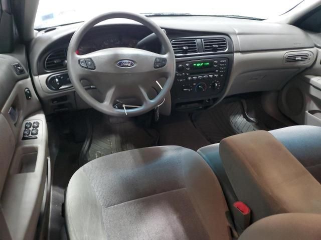 2002 Ford Taurus SE