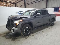 Vehiculos salvage en venta de Copart Jacksonville, FL: 2022 Toyota Tundra Crewmax SR