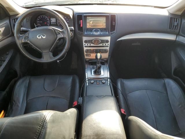 2015 Infiniti Q40