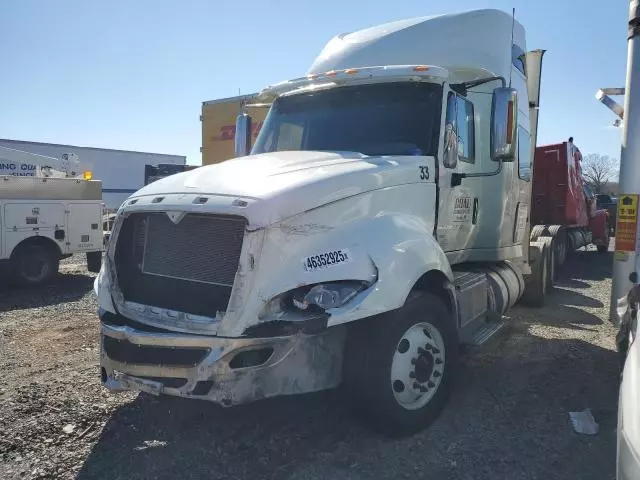 2016 International Prostar Semi Truck