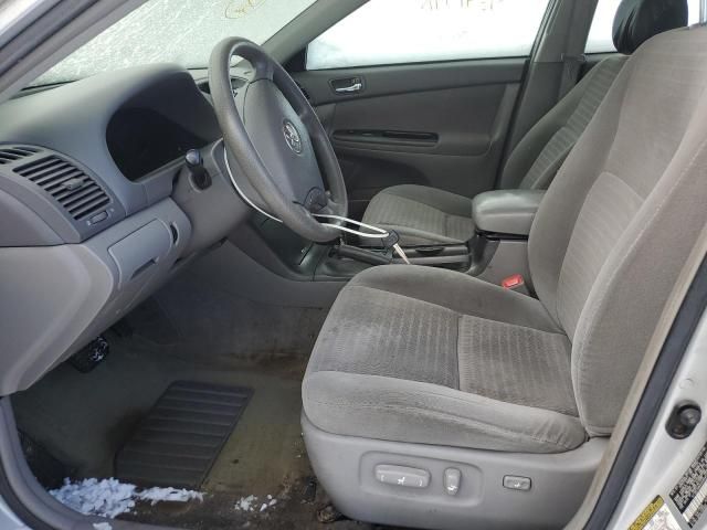 2005 Toyota Camry LE