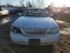 2005 Lincoln Town Car Signature