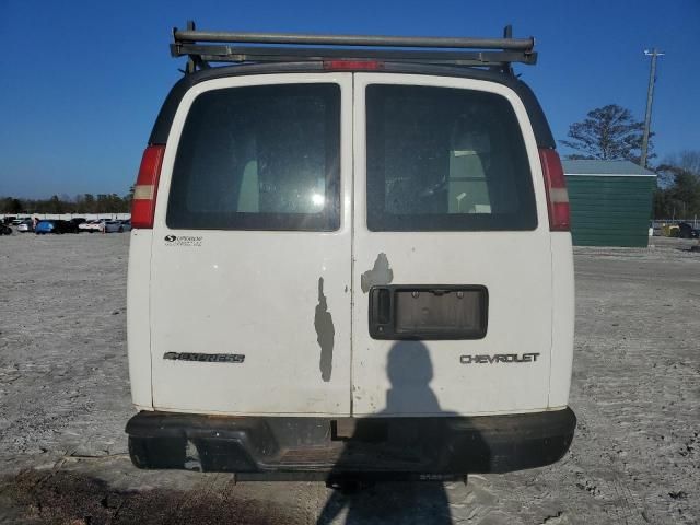 2004 Chevrolet Express G2500