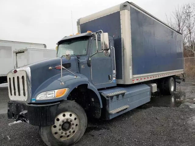 2021 Peterbilt 337