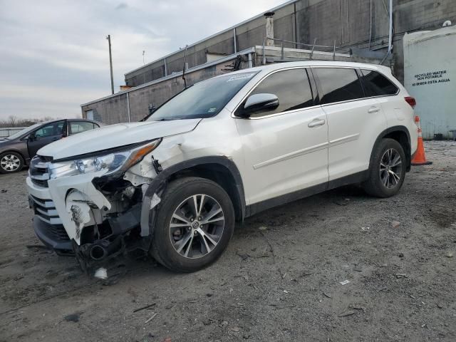 2019 Toyota Highlander LE